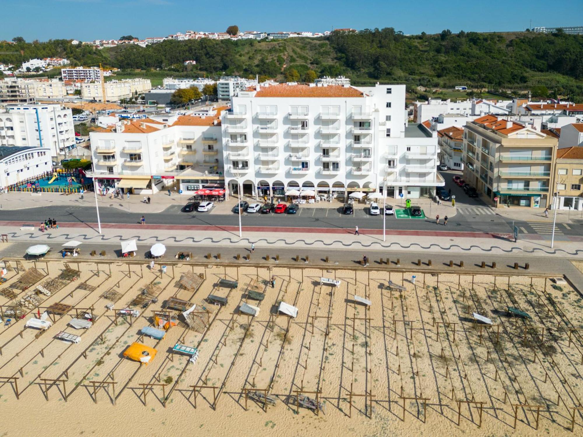 T2 Dina'S Place Nazaré Exterior photo